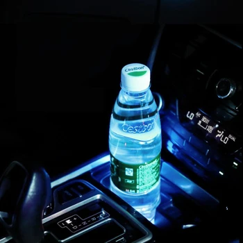 2 штуки универсальных светодиодных автомобильных светодиодных подставок для воды, мультяшный акриловый автомобильный слот для чашки, противоскользящий коврик, освещение атмосферы автомобиля