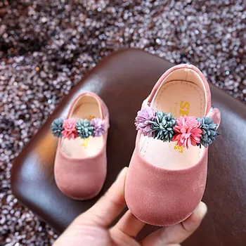 Обувь с цветами и мягкой подошвой для маленьких принцесс, флисовая обувь для девочек и малышей